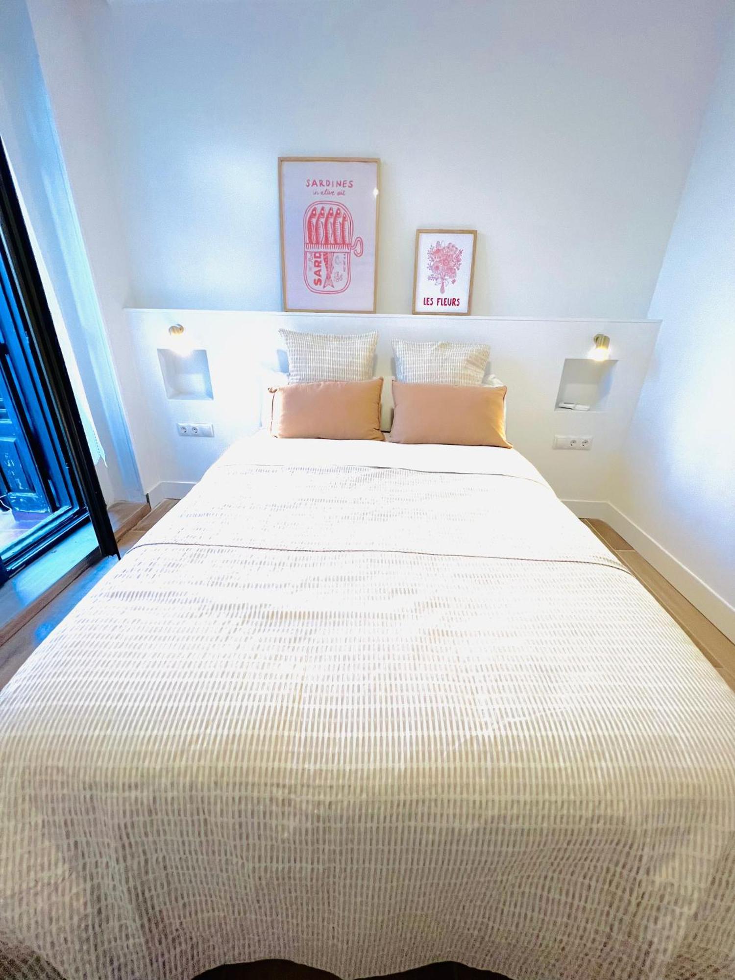 Albergue Miguel Angel Madrid Exterior photo